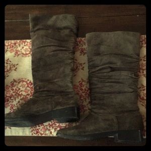 Suede scrunch boots